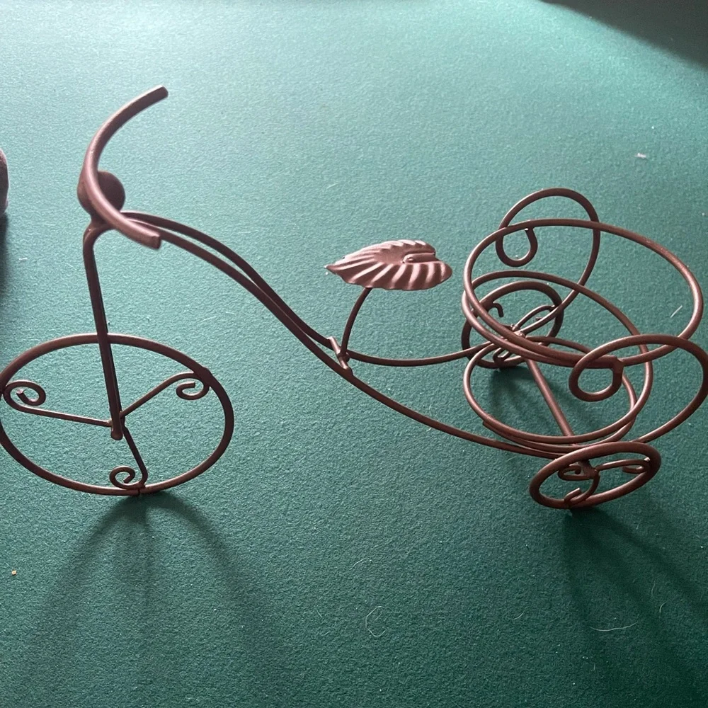 Vintage-Style Brown Metal Bicycle Wall Decor
